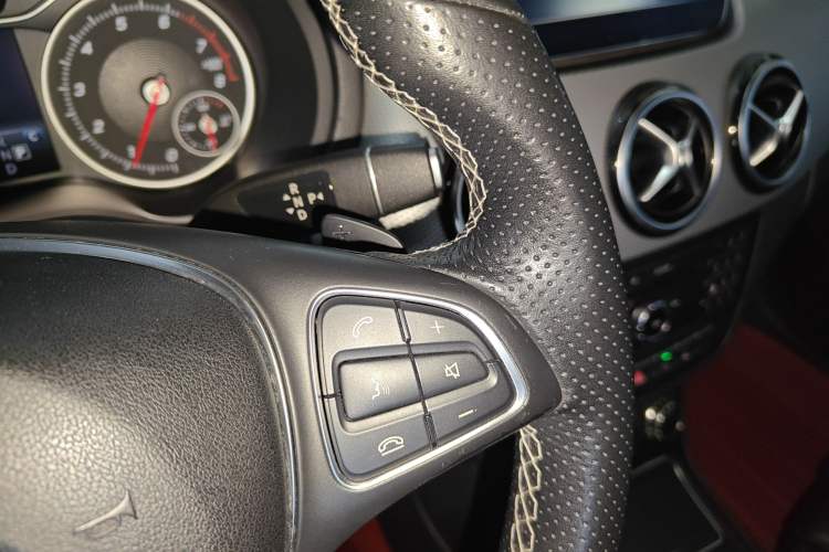 Used Mercedes-Benz B-Class 2017 B 200 Sport Edition Gear Lever