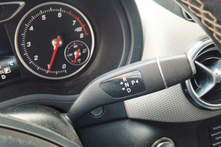 Used Mercedes-Benz B-Class 2017 B 200 Fashion Model Gear Lever