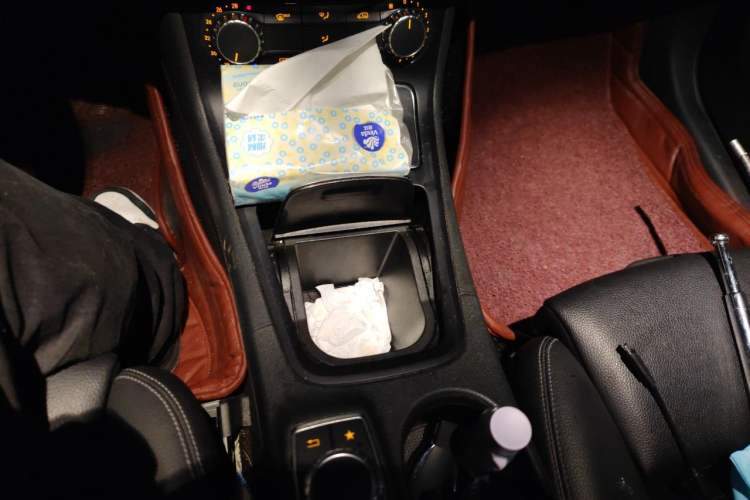 Used Mercedes-Benz B-Class 2017 B 200 Sport Edition Gear Lever