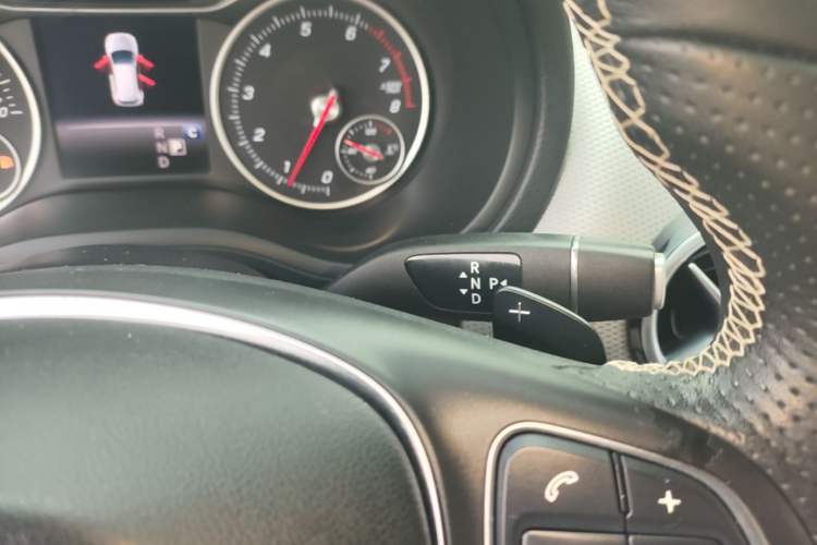 Used Mercedes-Benz B-Class 2017 B 200 Sport Edition Gear Lever