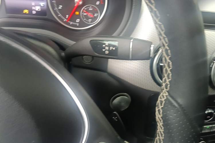Used Mercedes-Benz B-Class 2017 B 200 Fashion Model Gear Lever