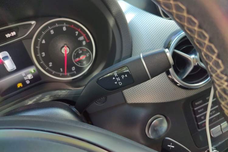 Used Mercedes-Benz B-Class 2017 B 200 Sport Edition Gear Lever
