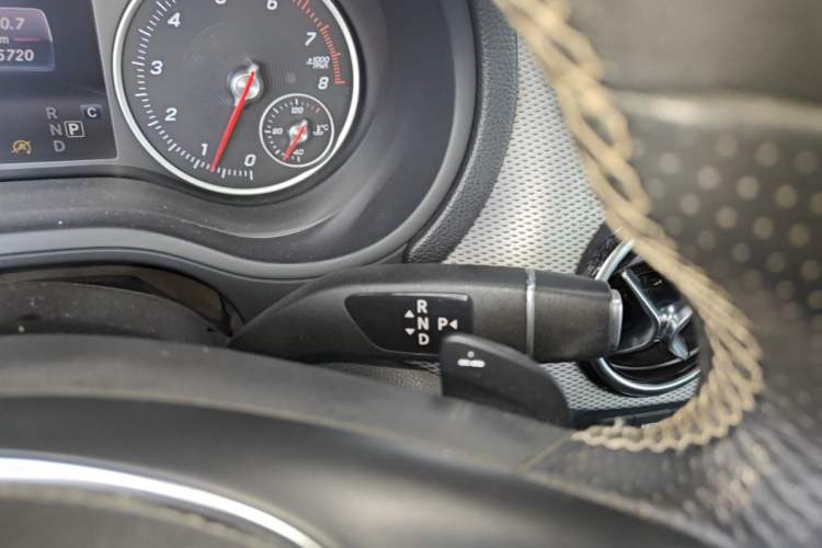 Used Mercedes-Benz B-Class 2017 B 200 Fashion Model Gear Lever