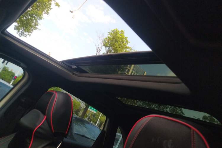 Used Mercedes-Benz B-Class 2017 B 200 Sport Edition Headliner