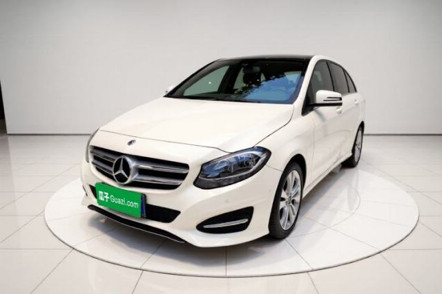 Ojetý Mercedes-Benz B-Class 2017 B 200 Sport Edition