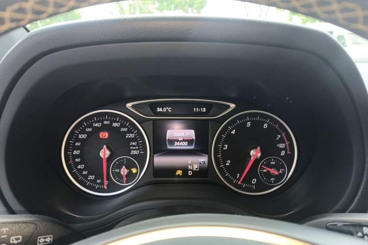 Used Mercedes-Benz B-Class 2017 B 200 Sport Edition Instrument Cluster