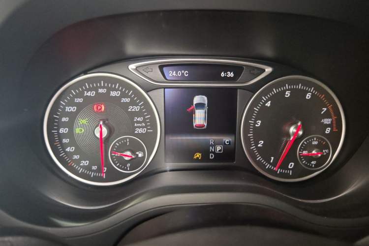 Used Mercedes-Benz B-Class 2017 B 200 Fashion Model Instrument Cluster