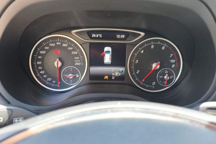Used Mercedes-Benz B-Class 2017 B 200 Fashion Model Instrument Cluster