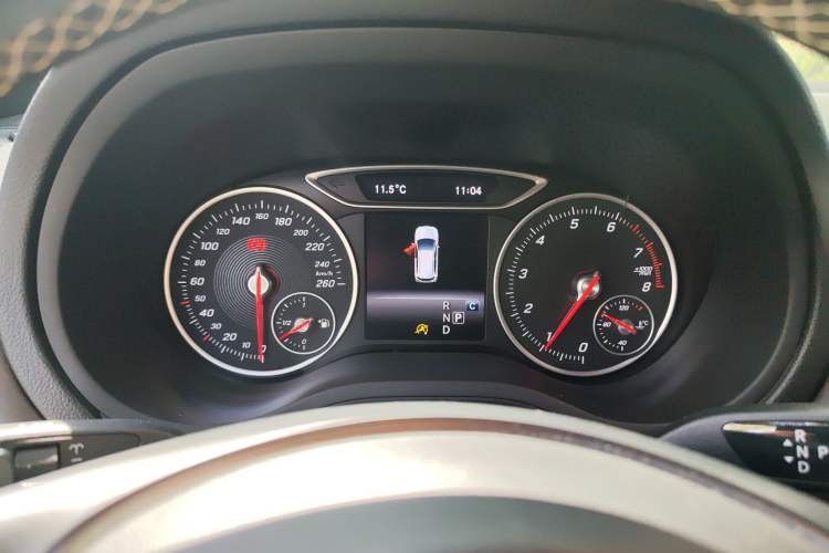 Used Mercedes-Benz B-Class 2017 B 200 Luxury Model Instrument Cluster
