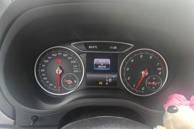 Used Mercedes-Benz B-Class 2017 B 200 Sport Edition Instrument Cluster