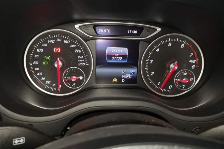 Used Mercedes-Benz B-Class 2017 B 200 Fashion Model Instrument Cluster