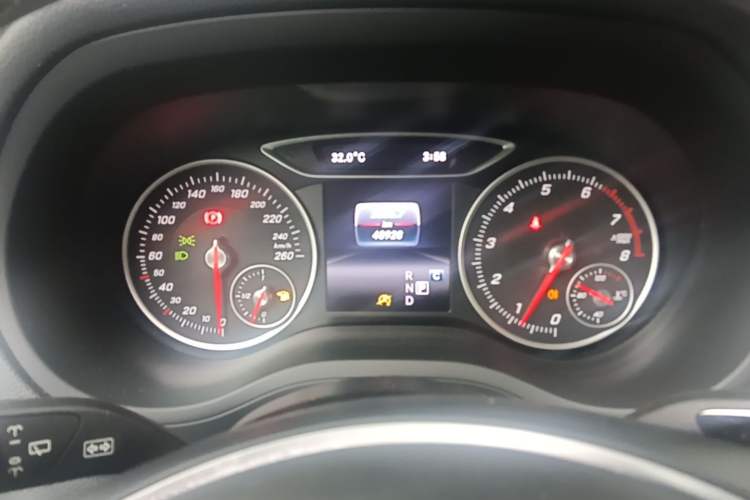 Used Mercedes-Benz B-Class 2017 B 200 Fashion Model Instrument Cluster