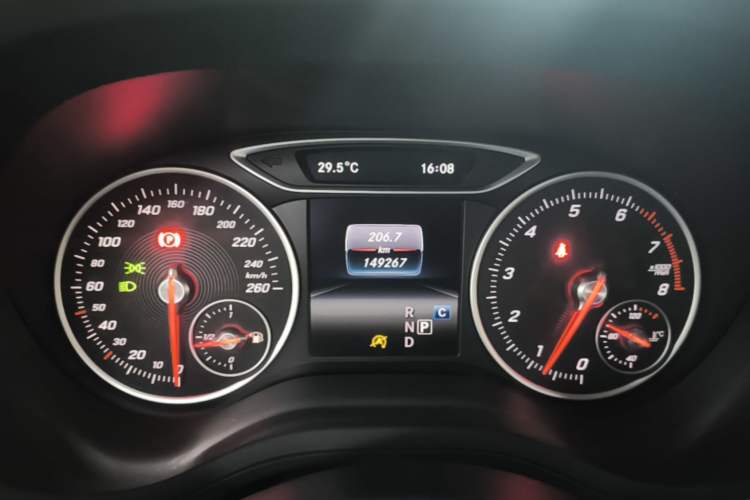 Used Mercedes-Benz B-Class 2017 B 200 Fashion Model Instrument Cluster
