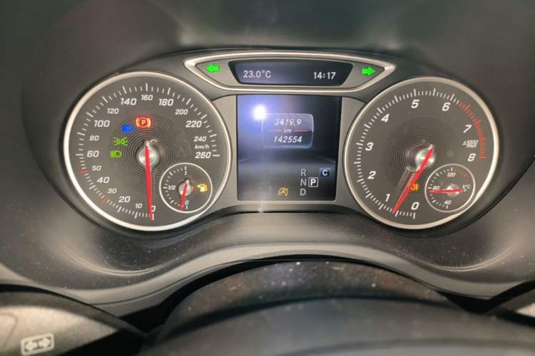 Used Mercedes-Benz B-Class 2017 B 200 Sport Edition Instrument Cluster