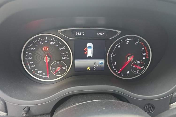 Used Mercedes-Benz B-Class 2017 B 200 Sport Edition Instrument Cluster