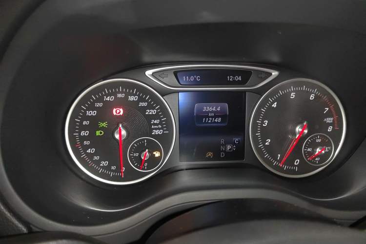 Used Mercedes-Benz B-Class 2017 B 180 Instrument Cluster