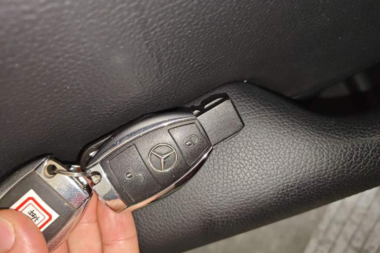 Used Mercedes-Benz B-Class 2017 B 200 Sport Edition Interior 1