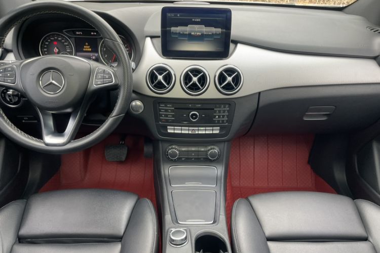 Used Mercedes-Benz B-Class 2017 B 200 Sport Edition Interior 3