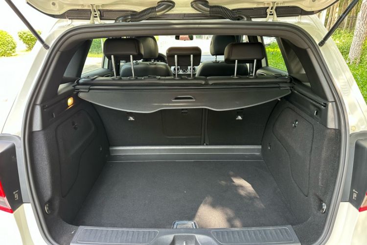 Used Mercedes-Benz B-Class 2017 B 200 Sport Edition Interior 6