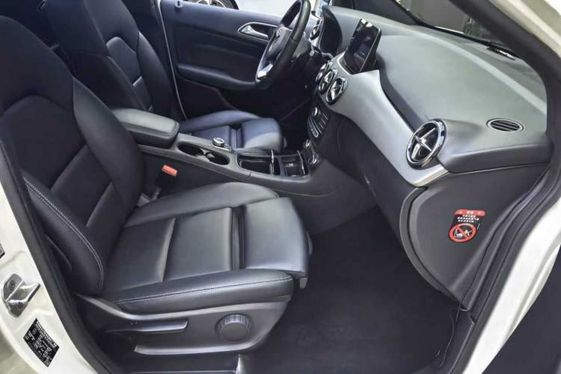 Used Mercedes-Benz B-Class 2017 B 200 Sport Edition Interior 9