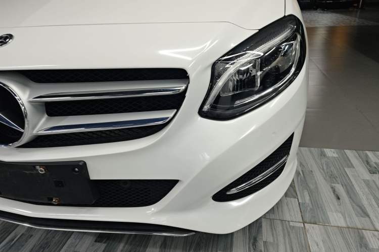 Used Mercedes-Benz B-Class 2017 B 200 Fashion Model Left Front Headlight
