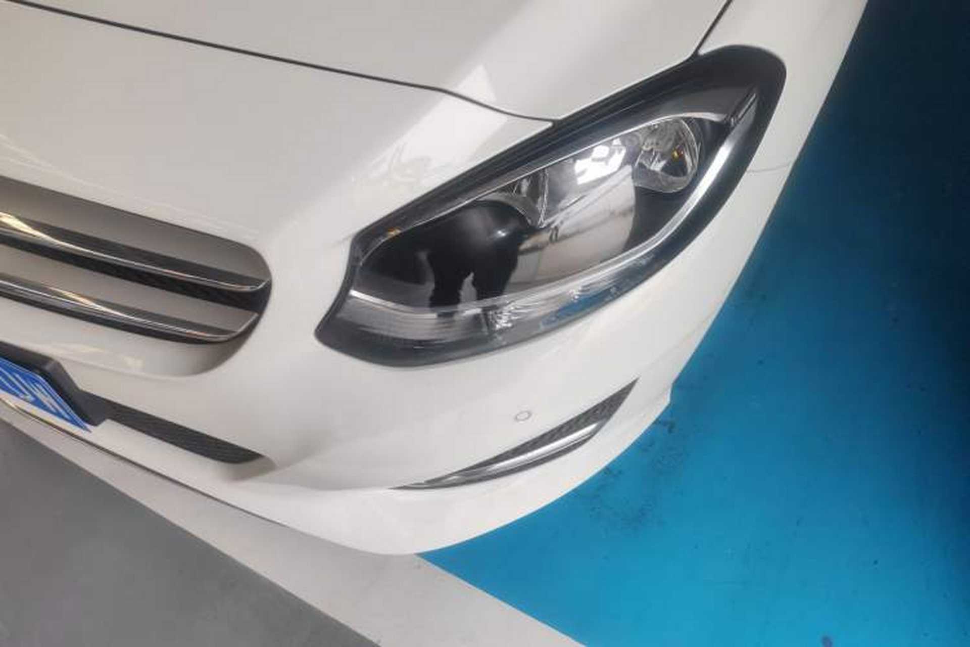 Used Mercedes-Benz B-Class 2017 B 200 Sport Edition Left Front Headlight
