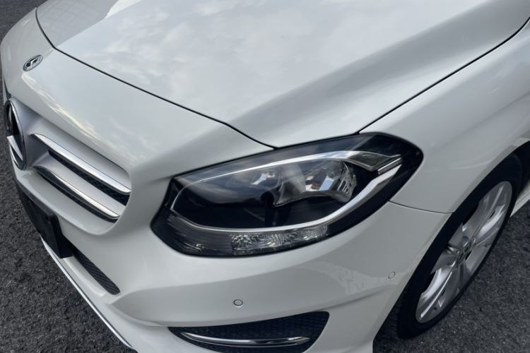 Used Mercedes-Benz B-Class 2017 B 200 Sport Edition Left Front Headlight