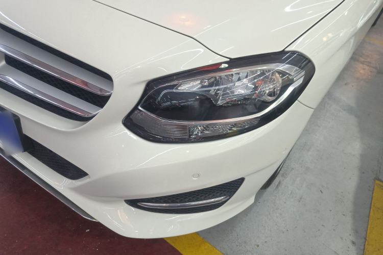 Used Mercedes-Benz B-Class 2017 B 200 Sport Edition Left Front Headlight