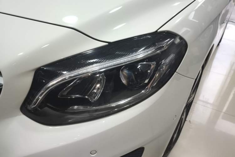 Used Mercedes-Benz B-Class 2017 B 200 Fashion Model Left Front Headlight