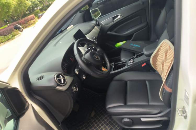 Used Mercedes-Benz B-Class 2017 B 200 Sport Edition Left Front Seat