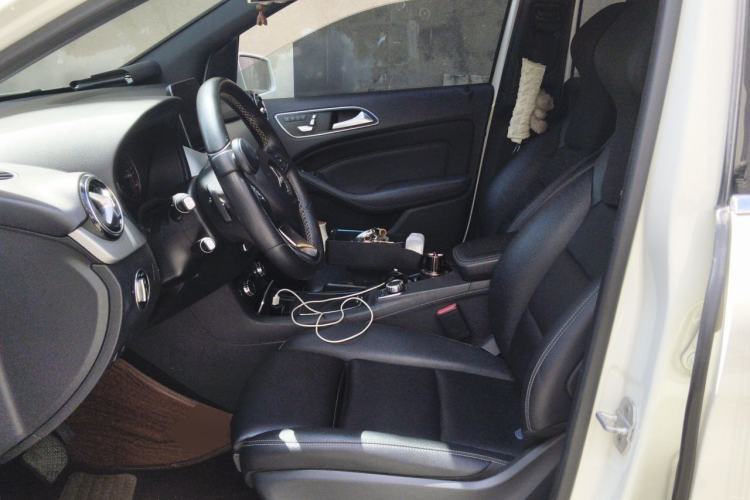 Used Mercedes-Benz B-Class 2017 B 200 Fashion Model Left Front Seat