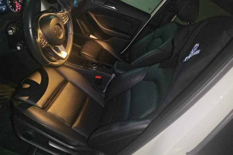 Used Mercedes-Benz B-Class 2017 B 200 Sport Edition Left Front Seat