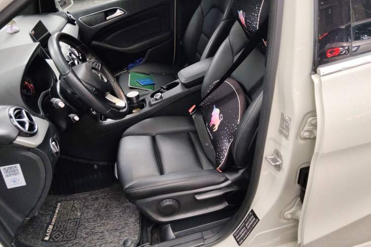 Used Mercedes-Benz B-Class 2017 B 200 Sport Edition Left Front Seat
