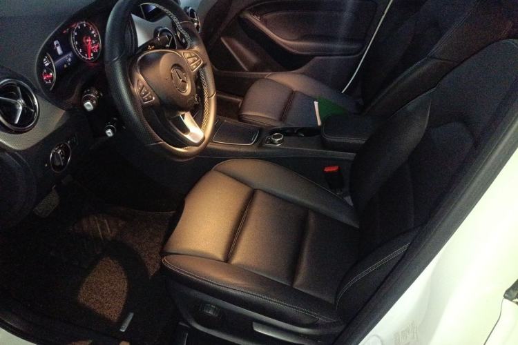 Used Mercedes-Benz B-Class 2017 B 200 Sport Edition Left Front Seat
