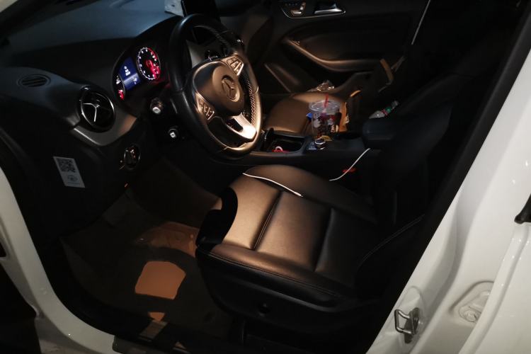 Used Mercedes-Benz B-Class 2017 B 200 Fashion Model Left Front Seat