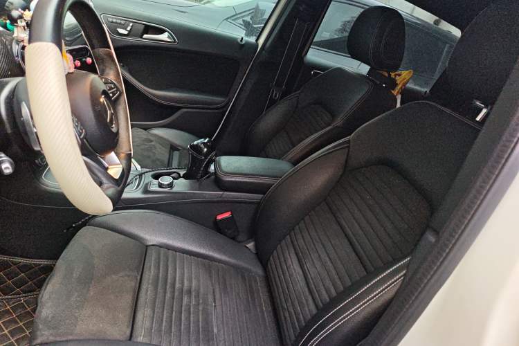 Used Mercedes-Benz B-Class 2017 B 200 Polar Limited Edition Left Front Seat