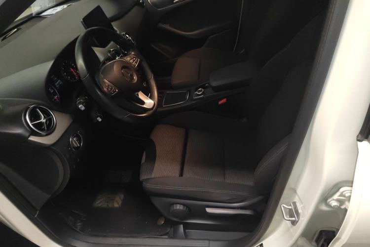 Used Mercedes-Benz B-Class 2017 B 180 Left Front Seat