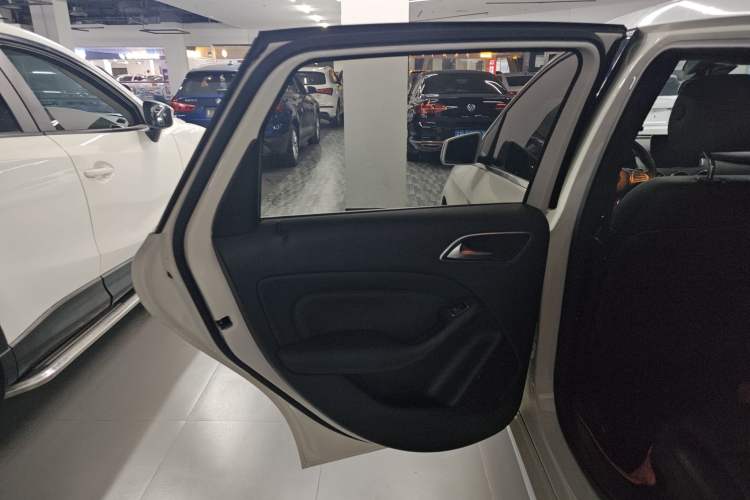 Used Mercedes-Benz B-Class 2017 B 200 Fashion Model Left Rear Door Interior