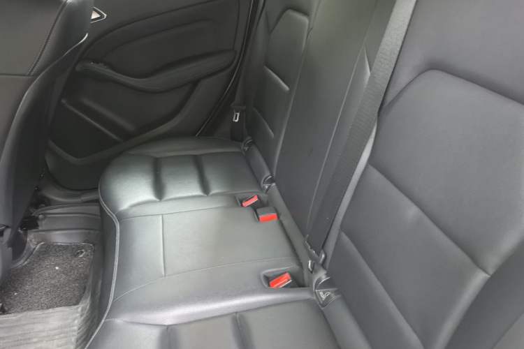 Used Mercedes-Benz B-Class 2017 B 200 Sport Edition Left Rear Seat