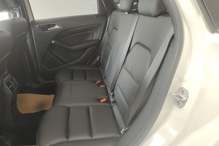 Used Mercedes-Benz B-Class 2017 B 200 Fashion Model Left Rear Seat