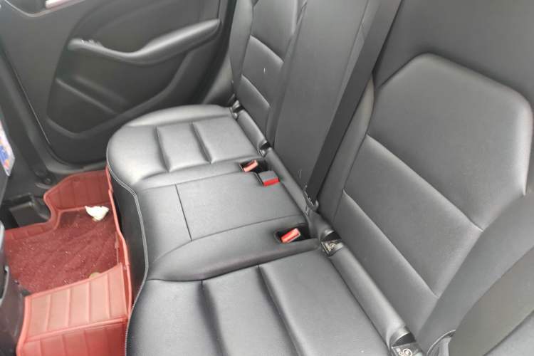 Used Mercedes-Benz B-Class 2017 B 200 Sport Edition Left Rear Seat