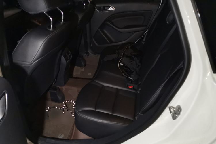 Used Mercedes-Benz B-Class 2017 B 200 Fashion Model Left Rear Seat
