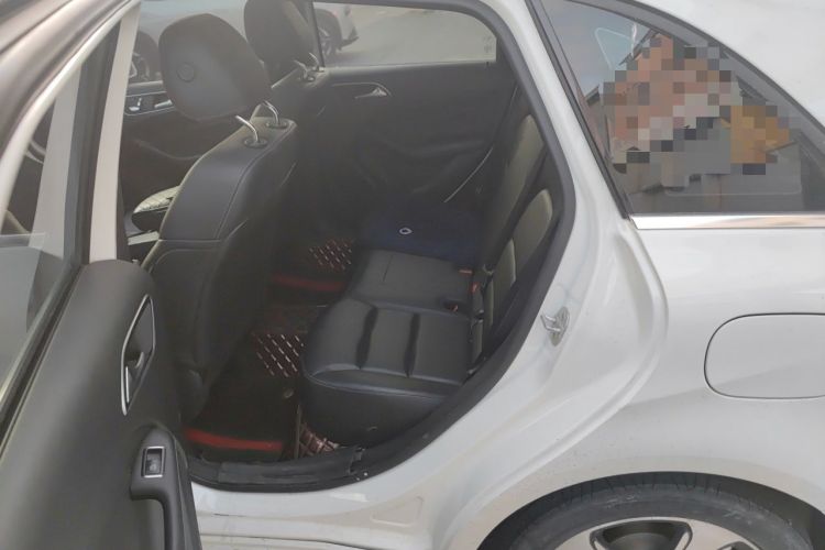 Used Mercedes-Benz B-Class 2017 B 200 Fashion Model Left Rear Seat