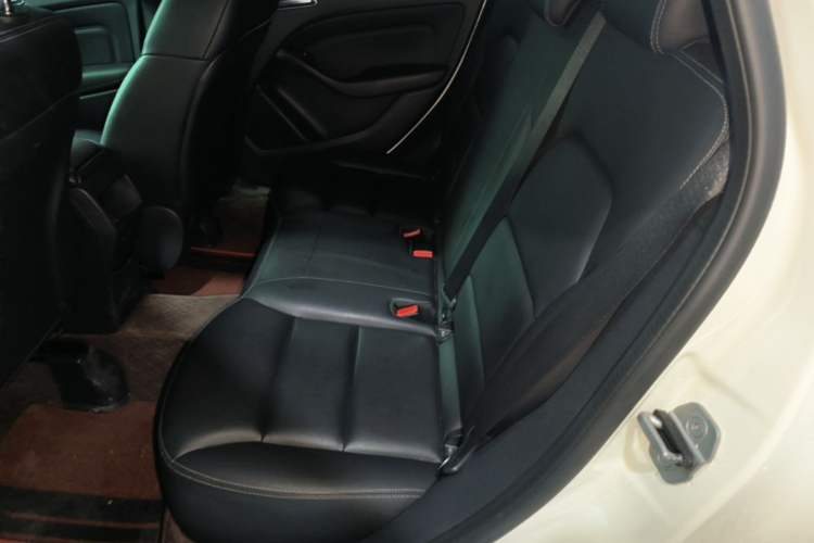 Used Mercedes-Benz B-Class 2017 B 200 Sport Edition Left Rear Seat