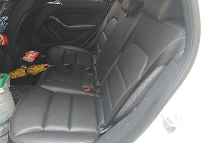 Used Mercedes-Benz B-Class 2017 B 200 Sport Edition Left Rear Seat