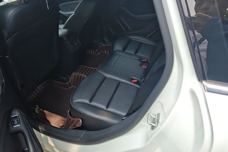 Used Mercedes-Benz B-Class 2017 B 200 Fashion Model Left Rear Seat
