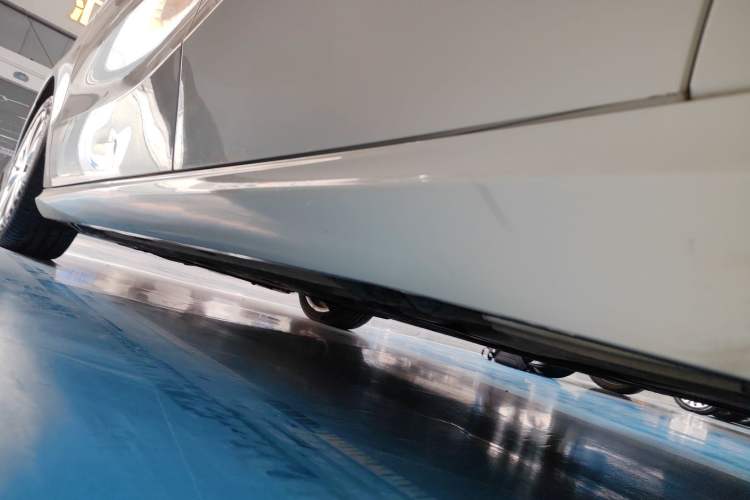 Used Mercedes-Benz B-Class 2017 B 200 Sport Edition Left Side Sill