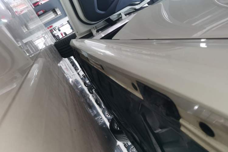 Used Mercedes-Benz B-Class 2017 B 200 Sport Edition Left Side Sill