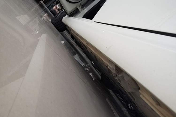 Used Mercedes-Benz B-Class 2017 B 200 Fashion Model Left Side Sill
