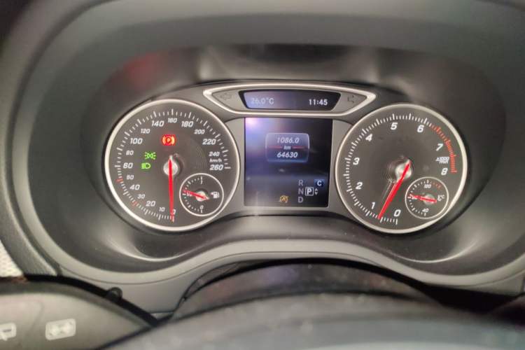 Used Mercedes-Benz B-Class 2017 B 200 Fashion Model Odometer Close Up